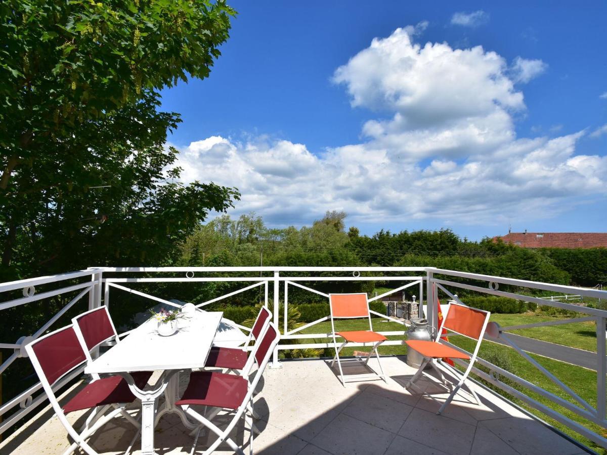 Superb Holiday Home Near The Beach Quinéville Szoba fotó