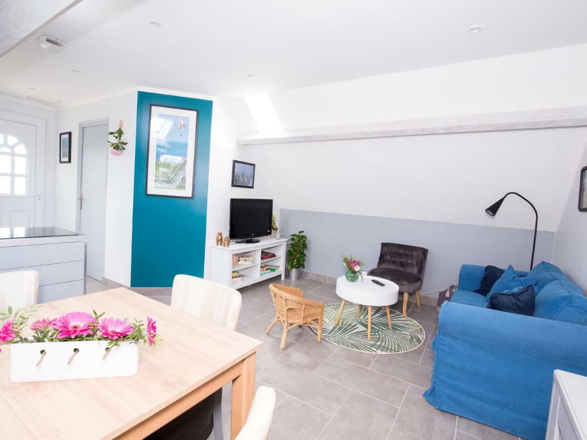 Superb Holiday Home Near The Beach Quinéville Kültér fotó